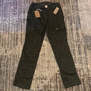 Duluth Trading Dark Green Patterned Cargo Gardening Pants